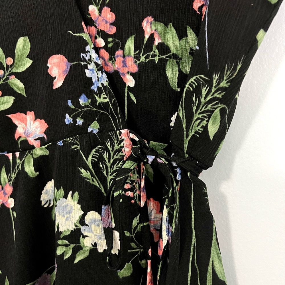 Lush Lulu's Floral Dainty V-Neck Crepe Georgette Tie Wrap Mini Dress Garden XS - Picture 7 of 13